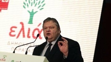 Μήνυμα Βενιζέλου: Αν καταρρεύσει η «Ελιά», η κυβέρνηση πέφτει