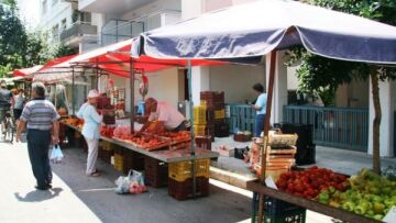 Με 141 ψήφους «πέρασε» το νομοσχέδιο για τις λαϊκές αγορές