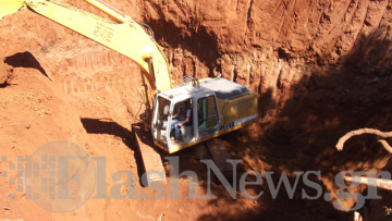 Χανιά: Έσκαψαν τεράστιο λάκκο για να βρουν τον άτυχο εργάτη - Δείτε βίντεο και φωτογραφίες