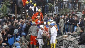 Τουρκία: Δραματικές εικόνες από τους νεκρούς ανθρακωρύχους