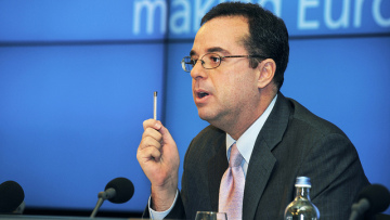 Σπίγκελ των FT: Εάν ο ΣΥΡΙΖΑ ως κυβέρνηση δεν δεχόταν το Μνημόνιο θα σας πέταγαν από το ευρώ