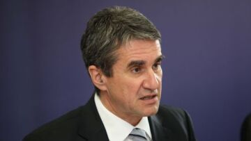 Λοβέρδος: Φάουλ του ΣΥΡΙΖΑ να βγάζει συμπεράσματα βάσει των exit poll