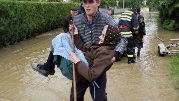 Δισεκατομμύρια θα κοστίσουν οι ζημιές από τις πλημμύρες στα Βαλκάνια