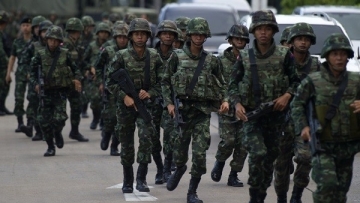 Ταϊλάνδη: Ο στρατός διέλυσε τη Γερουσία 