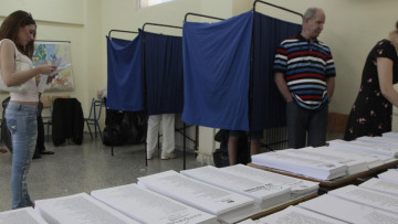 Το ποσοστό-έκπληξη της «Ελιάς» κρίνει την κυβερνητική σταθερότητα