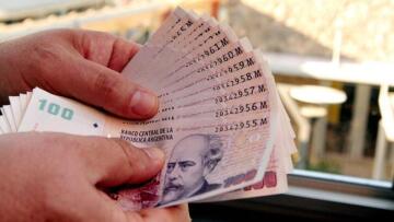 Αργεντινή: Θα καταβάλει 9,7 δισ. δολάρια μέχρι το 2019 για να μην ξαναχρεοκοπήσει