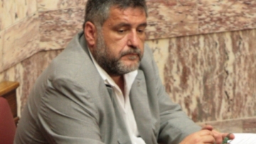 Υπόθεση ΧΑ: Ελεύθερος υπό πρωτοφανείς για την Ελλάδα όρους ο Κουκούτσης