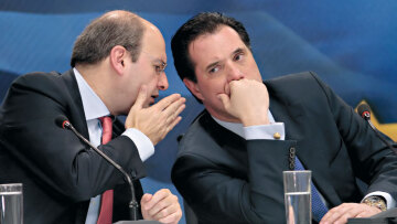 Γιατί απομακρύνθηκαν από την κυβέρνηση Άδωνις και Χατζηδάκης