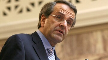 Σε εντατικούς ρυθμούς βάζει την κυβέρνηση ο Σαμαράς