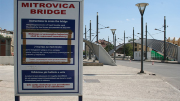 Κόσοβο: Ανοιξε η γέφυρα στη Μιτρόβιτσα που συμβόλιζε τη διχοτόμηση της πόλης