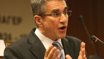 Αμετακίνητος στην αξιολόγηση των εκπαιδευτικών ο Λοβέρδος