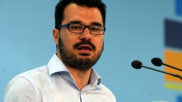 Παπαμιμίκος: Ανήκουμε στην ίδια όχθη του «Ποταμιού»