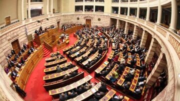 Μόνο με Χρυσή Αυγή συμπληρώνεται ο αριθμός των 120 που απαιτείται για το δημοψήφισμα