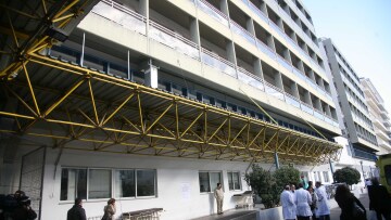 Καρδιοπαθής για τον γιατρό με το φακελάκι: Εγώ είχα έμφραγμα κι αυτός ήθελε λεφτά