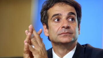 Μητσοτάκης: Η εφαρμογή των νόμων δεν είναι εθελοντική - Να μη φάμε τα μούτρα μας με αναδιαπραγμάτευση 