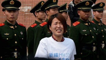 Η Κινεζική αστυνομία έδερνε τους συγγενείς των θυμάτων της πτήσης MH370 