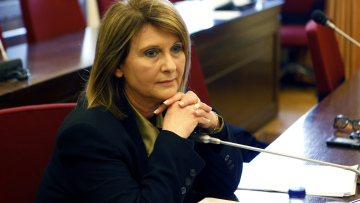 Βούλτεψη: Ύβρις να ασχολούμαστε όλη μέρα με τις καθαρίστριες όταν υπάρχουν 1,5 εκατ. άνεργοι