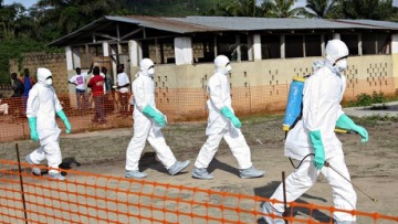 Εμπολα: Ψάχνουν για έλεγχο 30.000 άτομα σε Βρετανία και Δ. Αφρική!