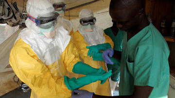 Σχέδιο 100 εκατ. δολαρίων ετοιμάζει για τον Έμπολα ο Παγκόσμιος Οργανισμός Υγείας