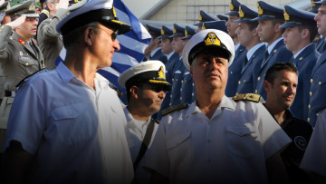 Σε υποχρεωτικό «κούρεμα» οδηγούνται οι ένστολοι