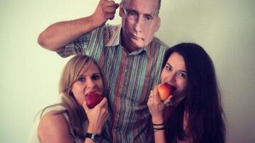 Πολωνοί βγάζουν selfies με μήλα κατά του ρωσικού εμπάργκο στα προϊόντα τους