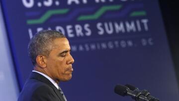 Ομπάμα: Δεν μπορούμε να εγκρίνουμε το φάρμακο για τον Έμπολα