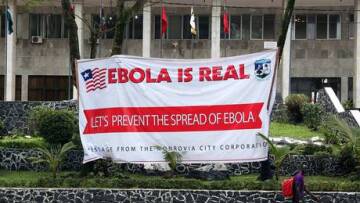 Έμπολα: «Εξαιρετικά μικρός» ο κίνδυνος ο ιός να φτάσει στην Ευρώπη