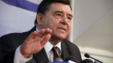 Καρατζαφέρης: «Οι μέρες της κυβέρνησης λιγοστεύουν και ο Τσίπρας επελαύνει»