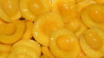 ΚΚΕ: Το κράτος να αποροφήσει τα ροδάκινα για το στρατό και τα νοσοκομεία