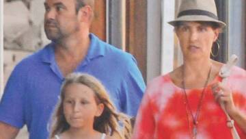 Νία Βαρντάλος: Συνάντησε τον Τομ Χανκς στην Αντίπαρο