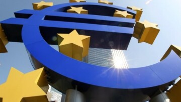 Εκτακτη Σύνοδο Κορυφής για ανάπτυξη και ανεργία σχεδιάζει η ΕΕ