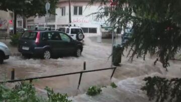 Κοζάνη: Ποτάμια οι δρόμοι από την ξαφνική μπόρα