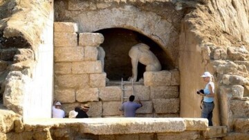 Tα βλέμματα στραμμένα στην Αμφίπολη - Σήμερα νέες ανακοινώσεις