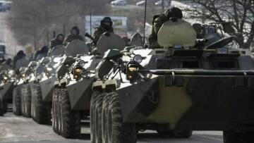 Ουκρανία: Έτοιμος ο στρατός να αποσύρει πυροβολικό και τεθωρακισμένα