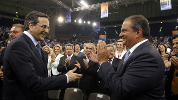 «Αναβάπτιση στο καραμανλικό παρελθόν» η εκδήλωση της ΝΔ στη Χαλκιδική 