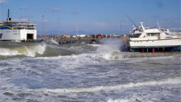 Προβλήματα στις ακτοπλοϊκές συγκοινωνίες λόγω ανέμων