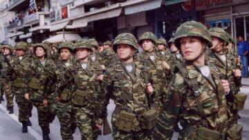 Ενστολοι: «Κουτσές» αυξήσεις από φέτος, αναδρομικά το 2015 