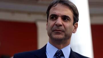 Κυριάκος Μητσοτάκης: Ποιοι δημόσιοι υπάλληλοι κινδυνεύουν με μείωση μισθού