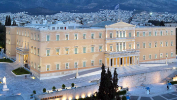 Μπλακ άουτ λίγων δευτερολέπτων και στη Βουλή