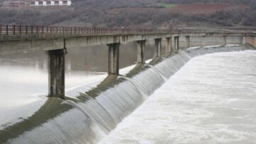 Συναγερμός για την άνοδο των υδάτων στον Έβρο