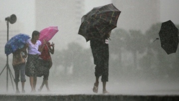 Σρι Λάνκα: Τρεις νεκροί και εκατοντάδες αγνοούμενοι