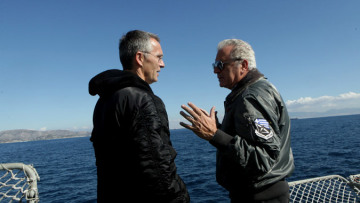 Αβραμόπουλος: «Υπενθύμισα» στον ΓΓ του ΝΑΤΟ ότι η Ελλάδα τιμά τις συμμαχικές της υποχρεώσεις