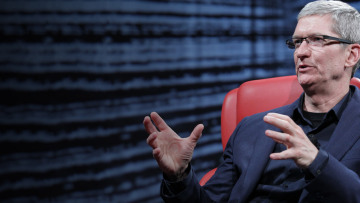 Τιμ Κουκ: «Είμαι περήφανος που είμαι γκέι»