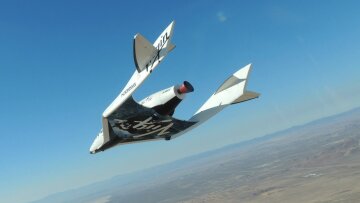 Virgin Galactic: Κατασκευάζουμε ήδη και δεύτερο διαστημικό αεροσκάφος
