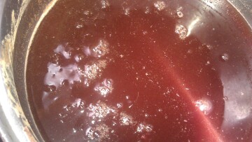 Κρήτη: Εργαζόμενοι έπεσαν σε δεξαμενή μούστου