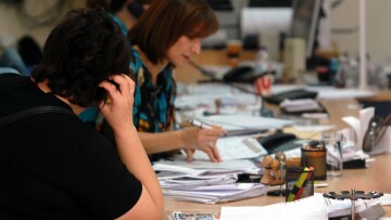 Καμπανάκι της Κομισιόν για ασφαλιστικά ταμεία και συντάξεις 