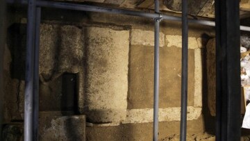 Άντριου Τσανγκ: Κατά 90% ο νεκρός του τάφου στην Αμφίπολη είναι η Ολυμπιάδα