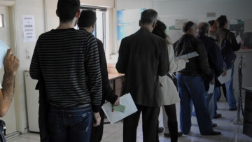 Νέα αναβολή για τις αιτήσεις για τις 100 δόσεις