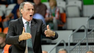 Ιβάνοβιτς: «Χαρούμενος για τη νίκη, όχι και για το τελευταίο τετράλεπτο»