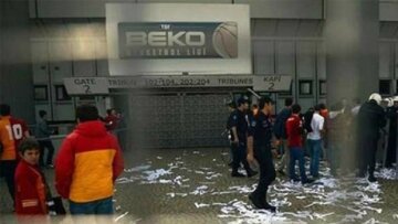 Νεκρός οπαδός του Ερυθρού Αστέρα στην Τουρκία